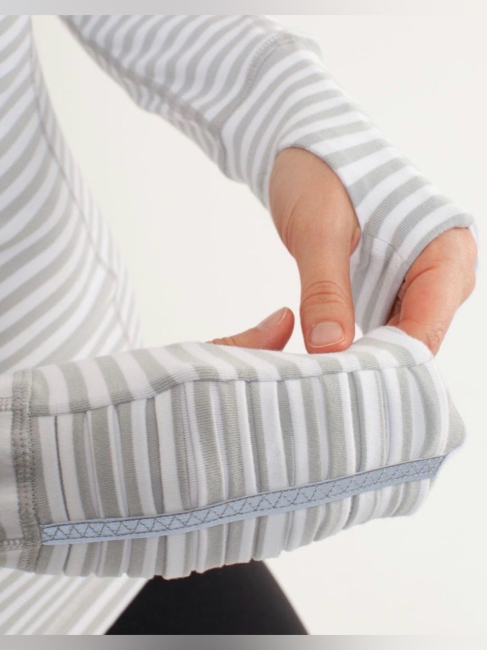 Lululemon Back On Track Pullover View 4